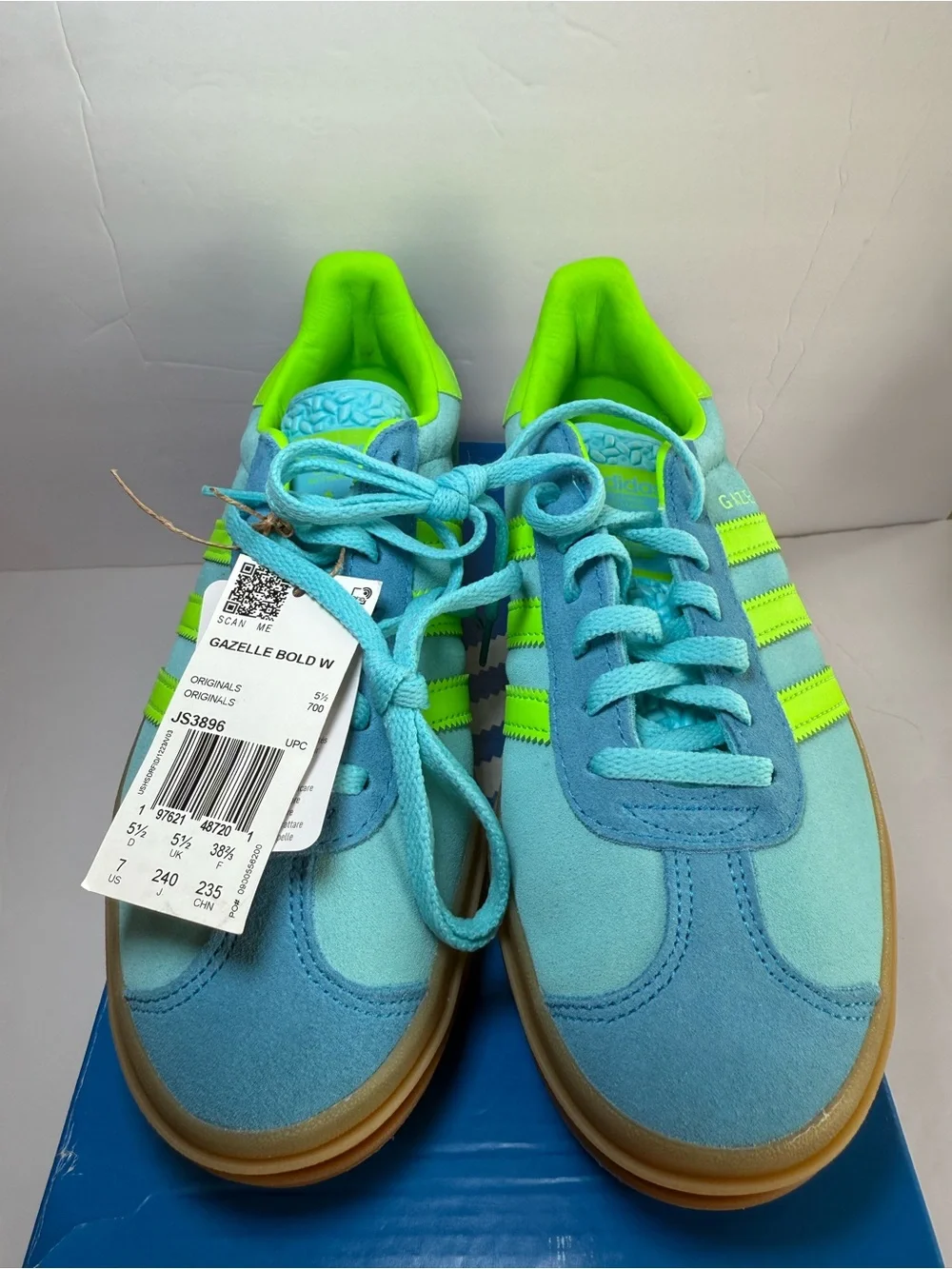 Adidas Gazelle Bold - Aqua Blue / Neon Green - Women’s Size 7 - NWT - JS3896